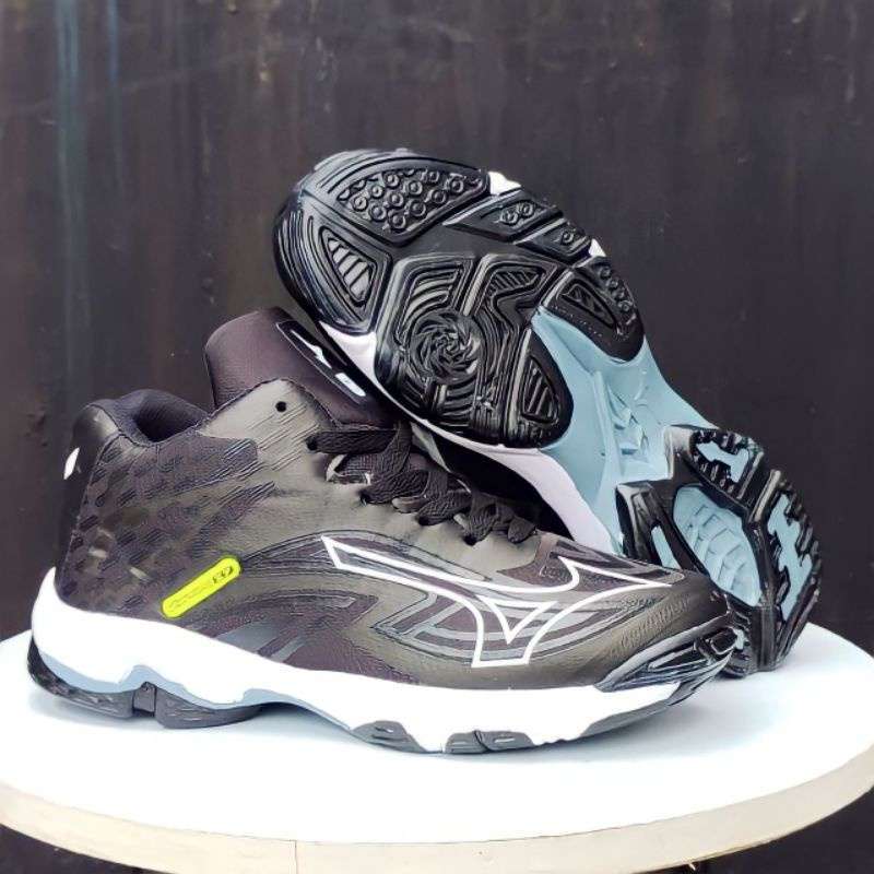 Mizuno wave deals lightning terbaru