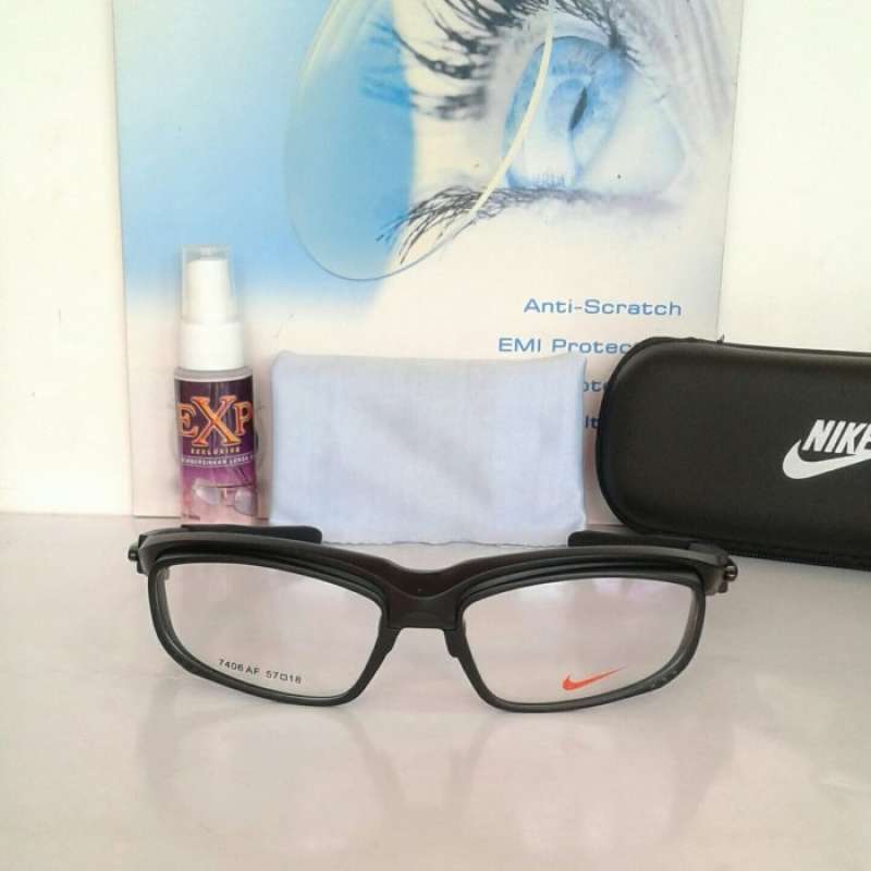 Nike 7406 top