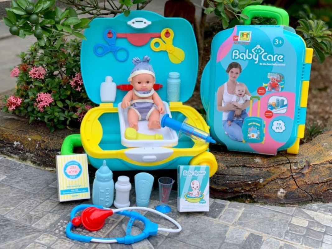 Mainan Baby Care Trolley Dokter Koper