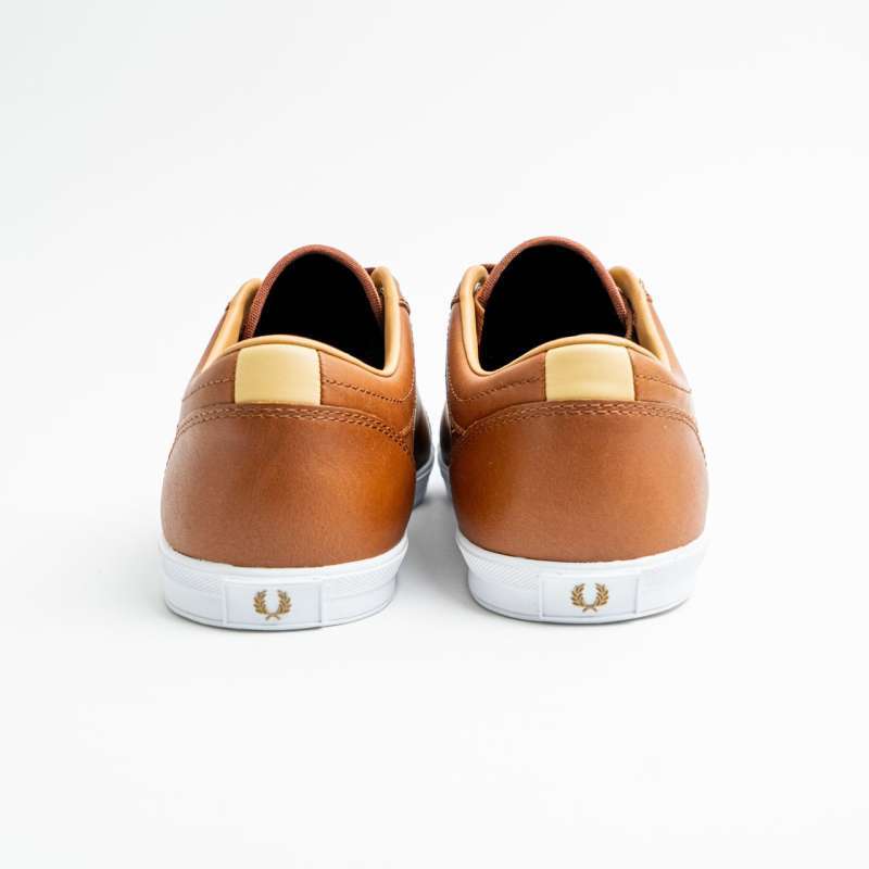 Promo Fred Perry Baseline Tennis Sneakers Tan Diskon 30 di Seller
