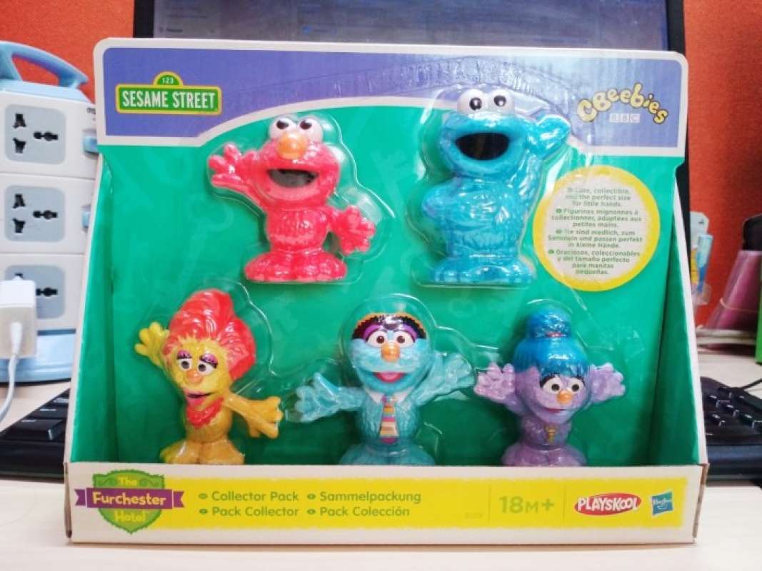 Playskool sesame street collector pack best sale 5 figures