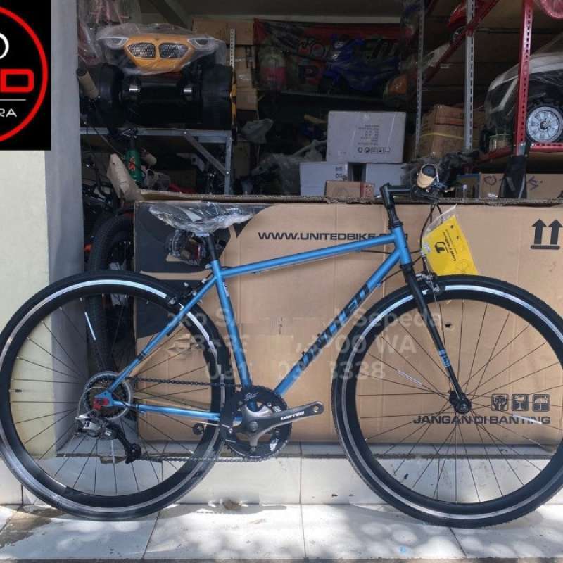 United hybrid bike on sale