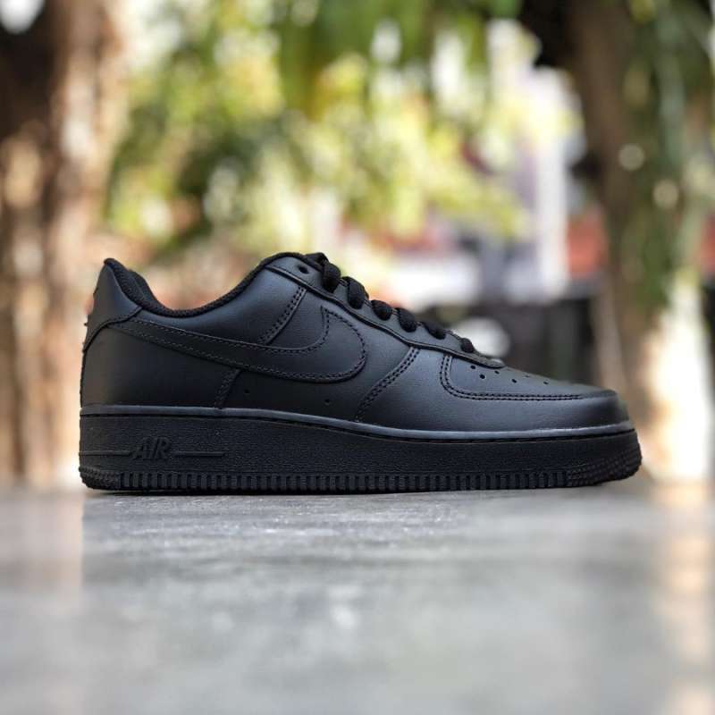 Air Force 1 Triple Black 100 Authentic