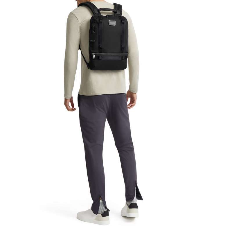 jual backpack tumi - Alpha Bravo Navigation - Everyday Travel and Commute Bag - Fits Up to 15" Laptop - 16.0" X 14.0" X 7.3" - Black Geometric Its sleek black color makes it a versatile choice for both work and personal use. Jual Tumi Backpack Terlengkap &