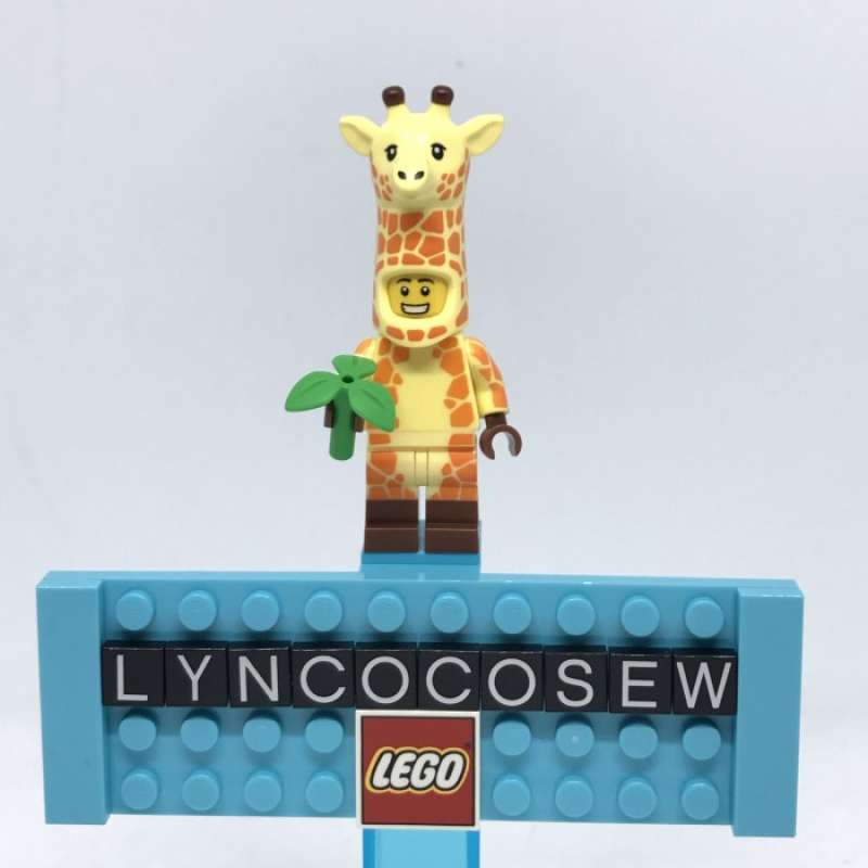 Giraffe lego store minifigure