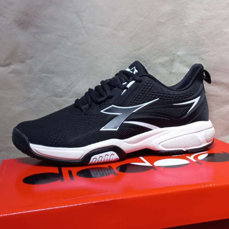 Sepatu tenis diadora original sale