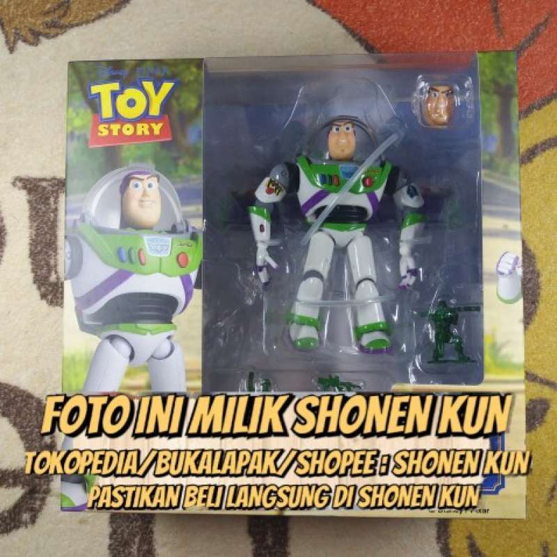Buzz lightyear best sale mainan