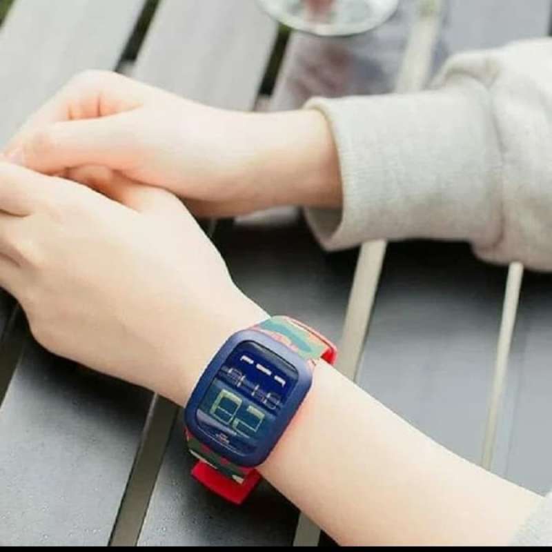 Swatch surr104 outlet