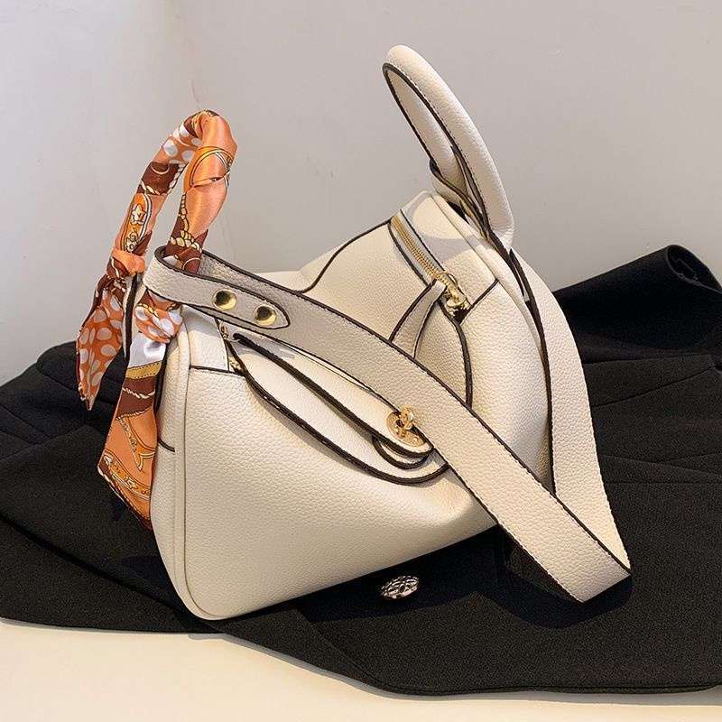 Harga lindy sales bag hermes