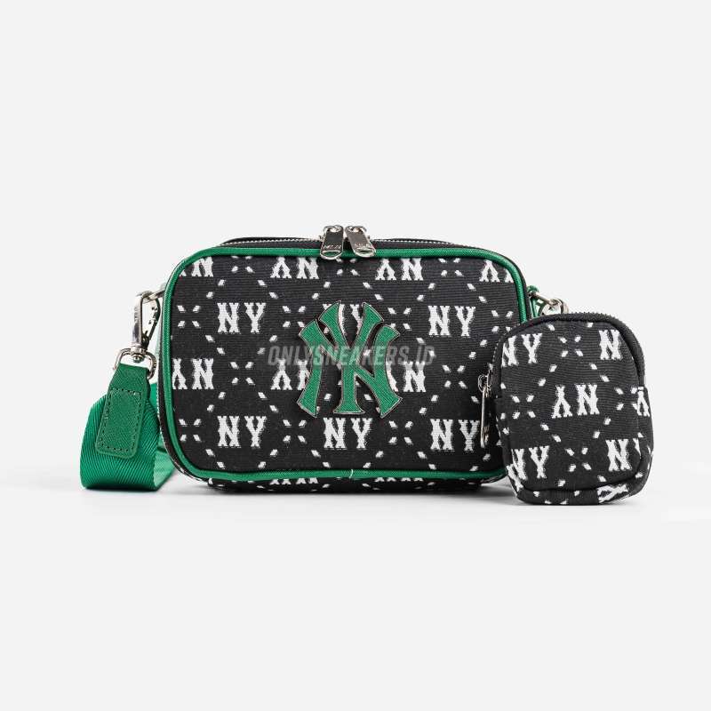 トートバッグ [ MLB ] DIA MONOGRAM JAQUARD MINI CROSS BAG MLB KOREA] Diamond Monogram Jacquard Mini Cross Bag New York