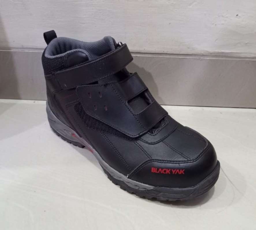 Promo Sepatu Safety Shoes Black Yak Boots Standar Internsional