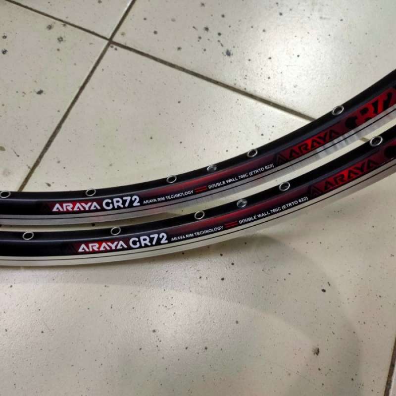 Wheelset top araya 713