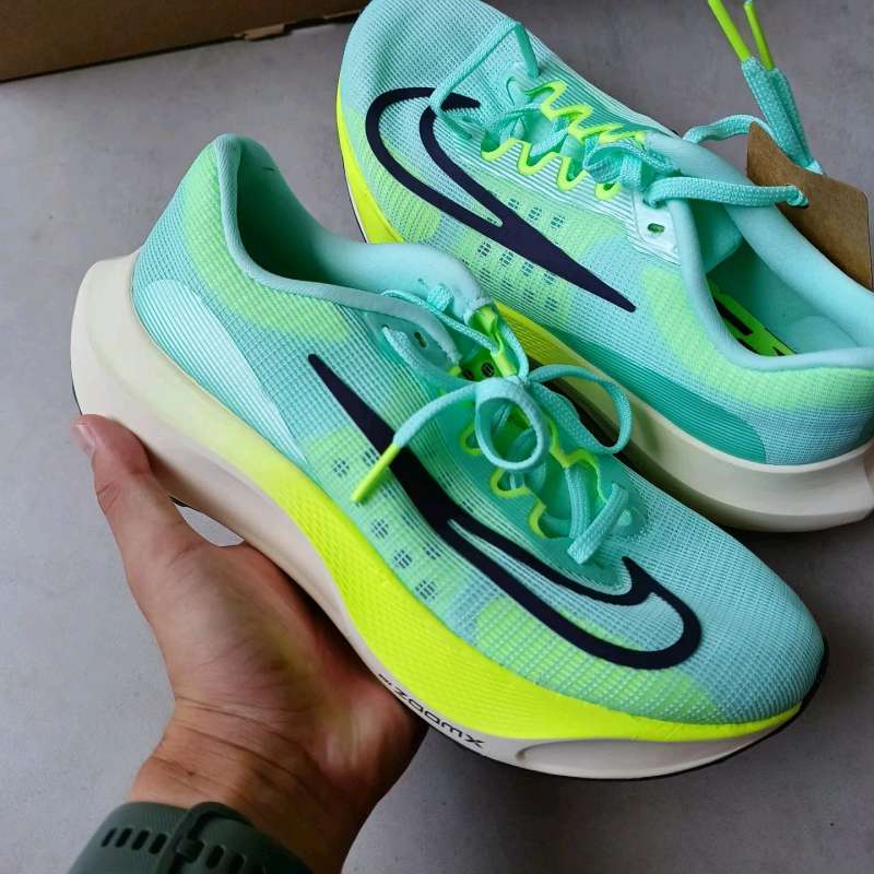 Nike Zoom Fly 5 Mint Foam Ghost Green ekiden scream volt