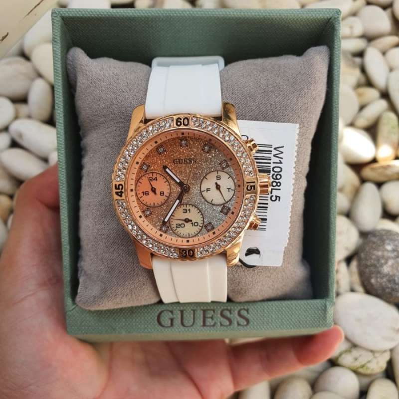 Guess w1098l5 2025