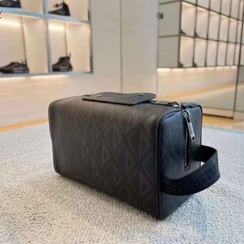 Jual CLUTCH BAG POACH BAG PRIA BRANDED AUTHENTIC VVIP 1 1