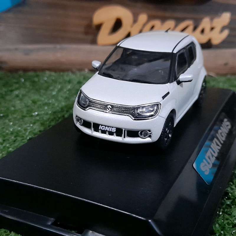 Diecast suzuki ignis outlet