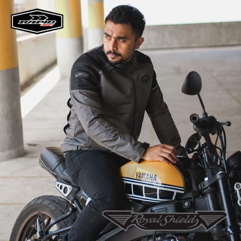 Jaket motor safety outlet