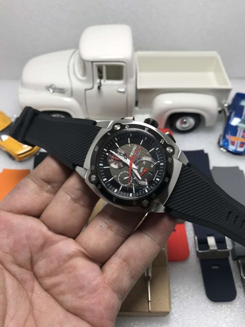 Seiko sportura honda deals f1 watch spc001