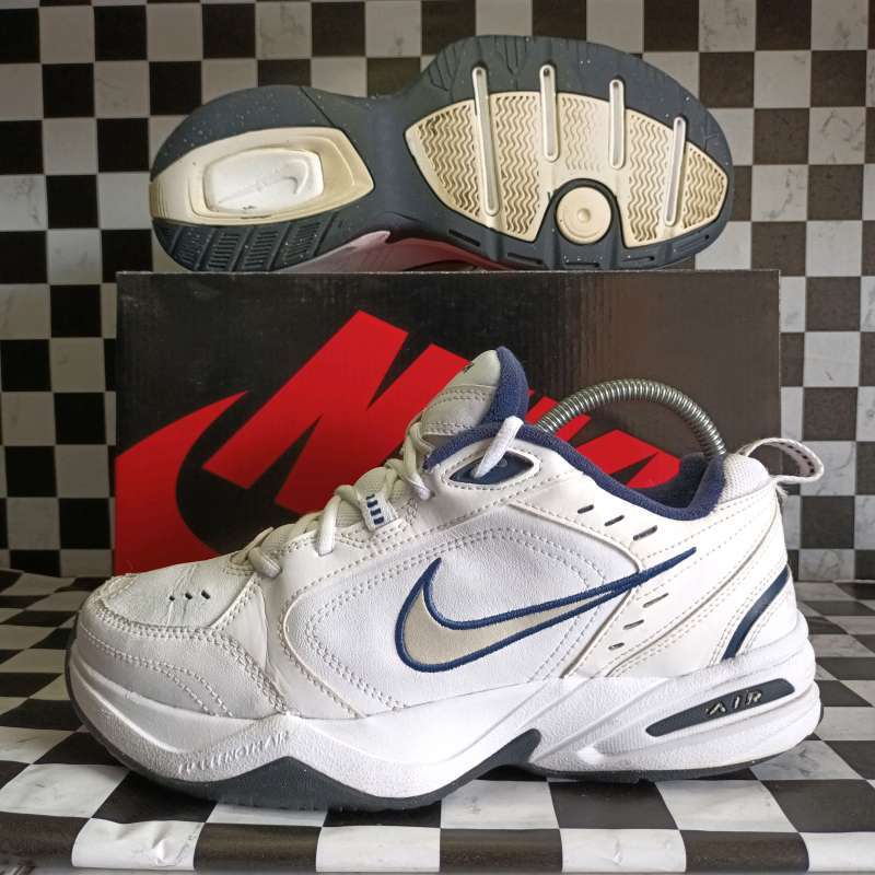 Jual nike on sale air monarch
