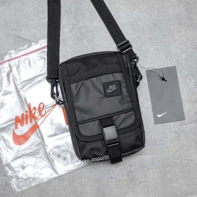 Harga sling bag nike discount original