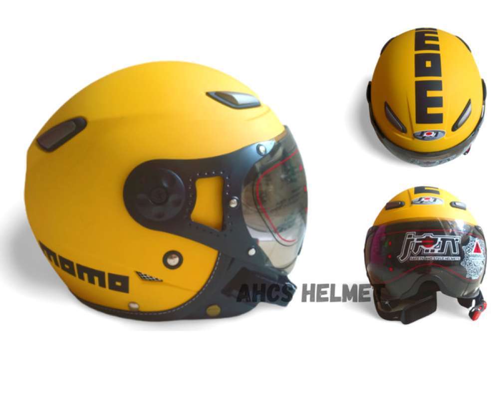 Helm pilot momo 2025