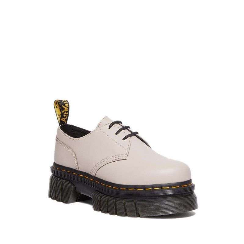 Dr martens shop semarang