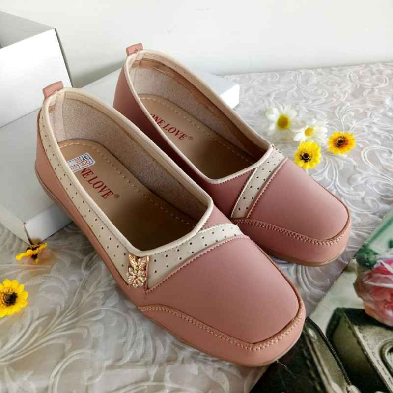 Flat discount shoes lokal