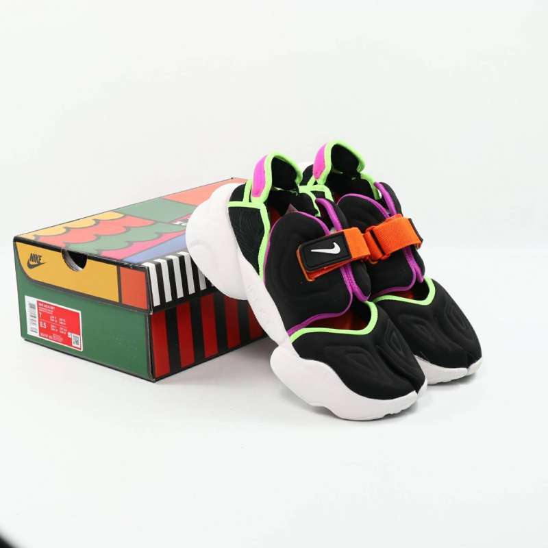 nike aqua rift black fire pink