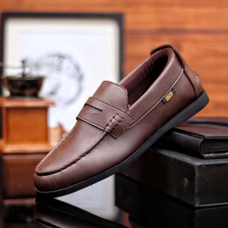 Sepatu casual pria online slip on loafers kerja