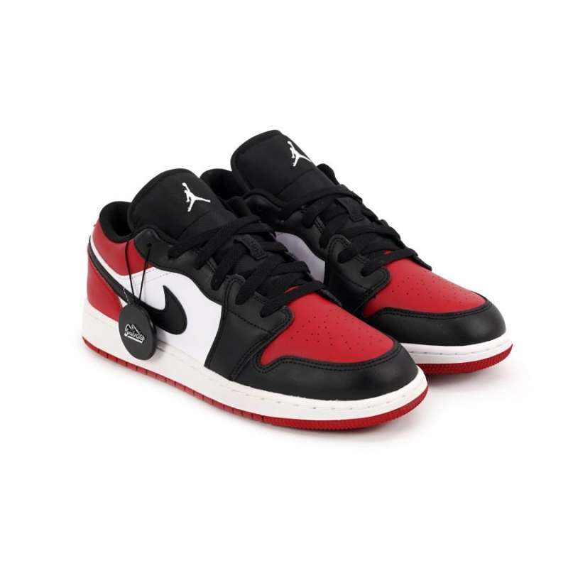 Harga jordan sales 1 bred toe