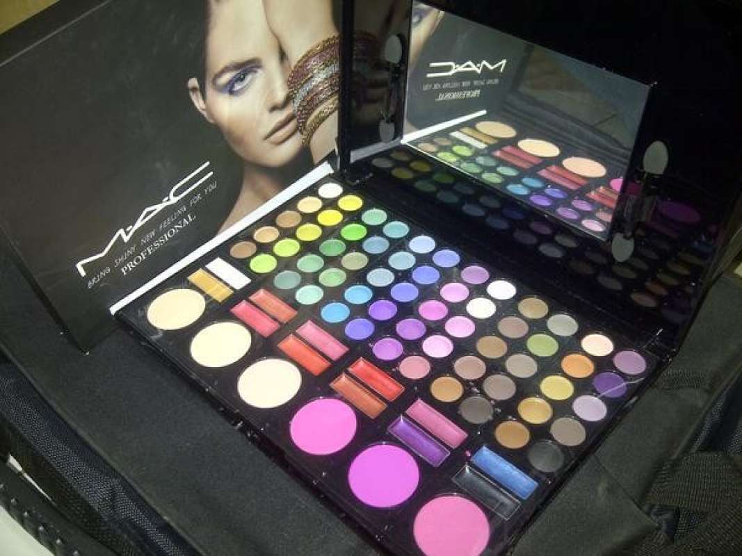 Mac professional on sale make up