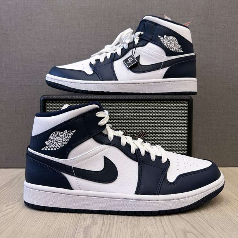 Mid Metallic Gold Obsidian Gold And White Jordan Mid Metallic Gold