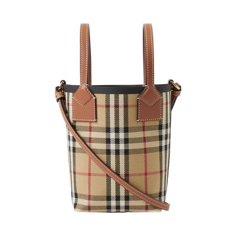 Harga beg hotsell burberry original