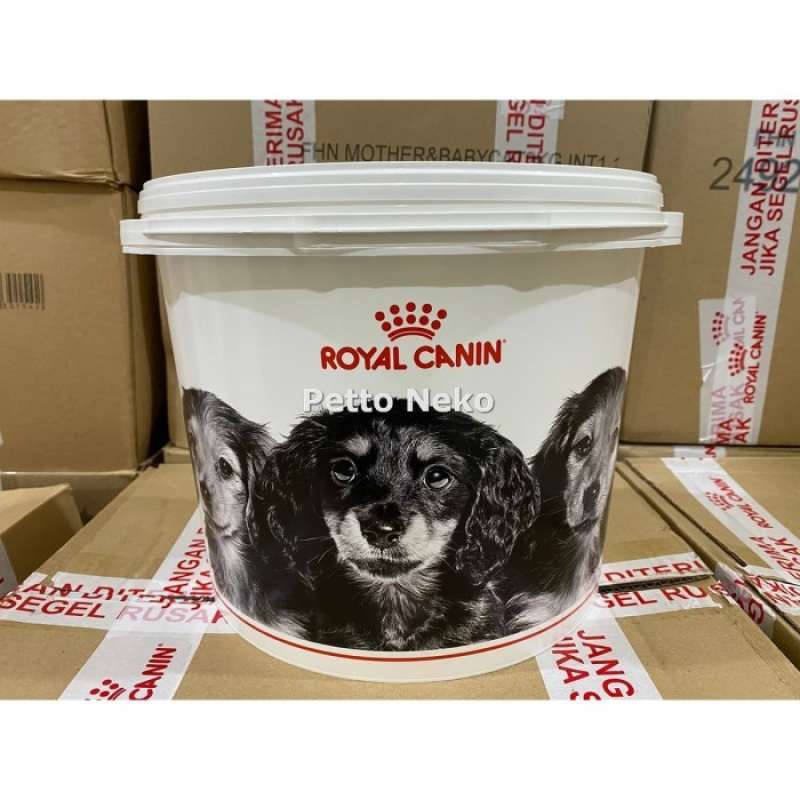 Royal canin 2024 food container