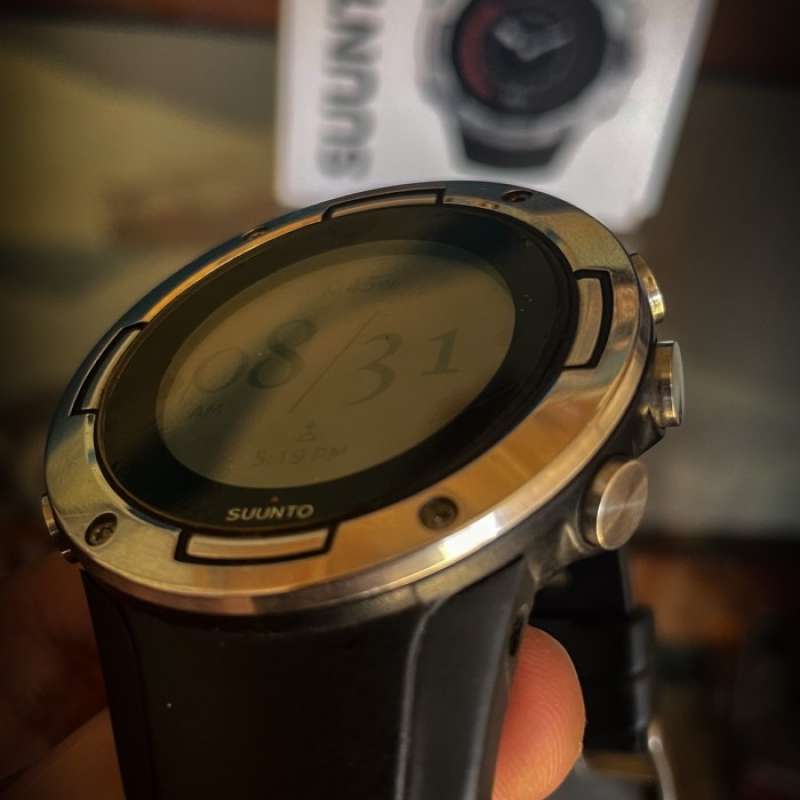 Suunto second top