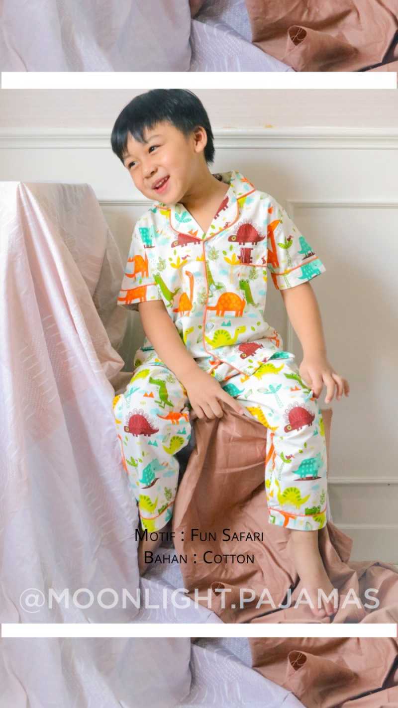 Moonlight pajamas top
