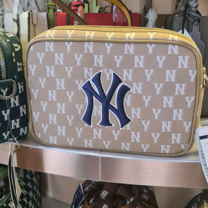 MLB Sling bag