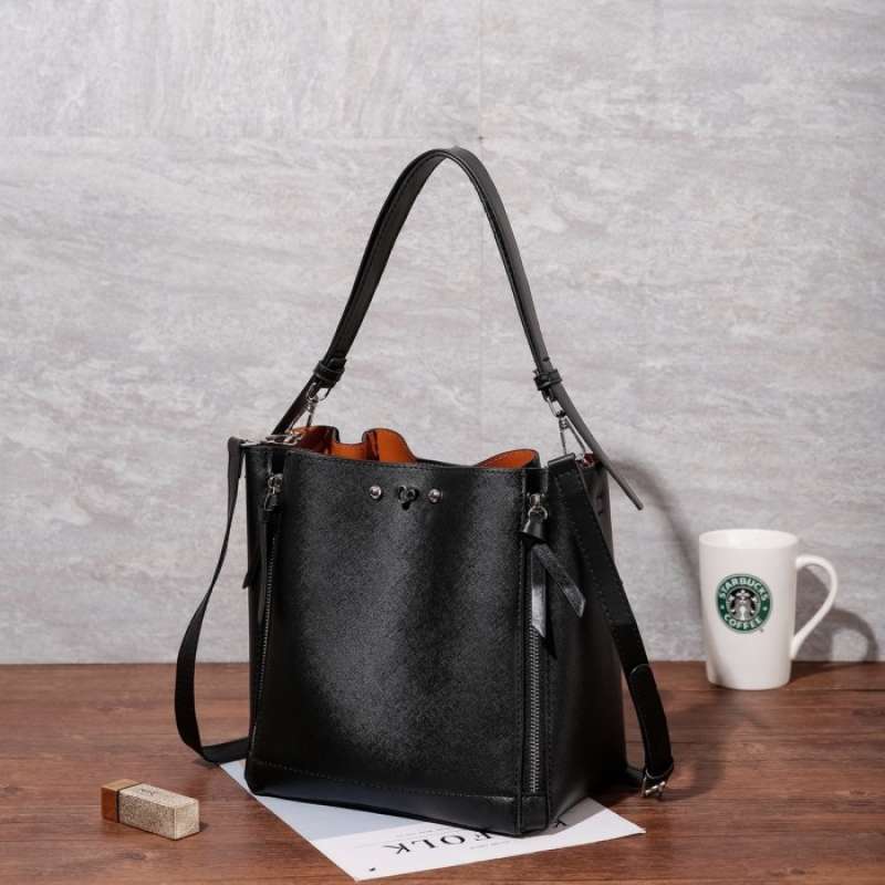 Tas zara 2025 sling bag