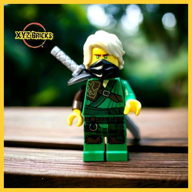 LEGO NJO517 Ninjago Lloyd Forbidden Spinjitzu Minifigure with Weapon