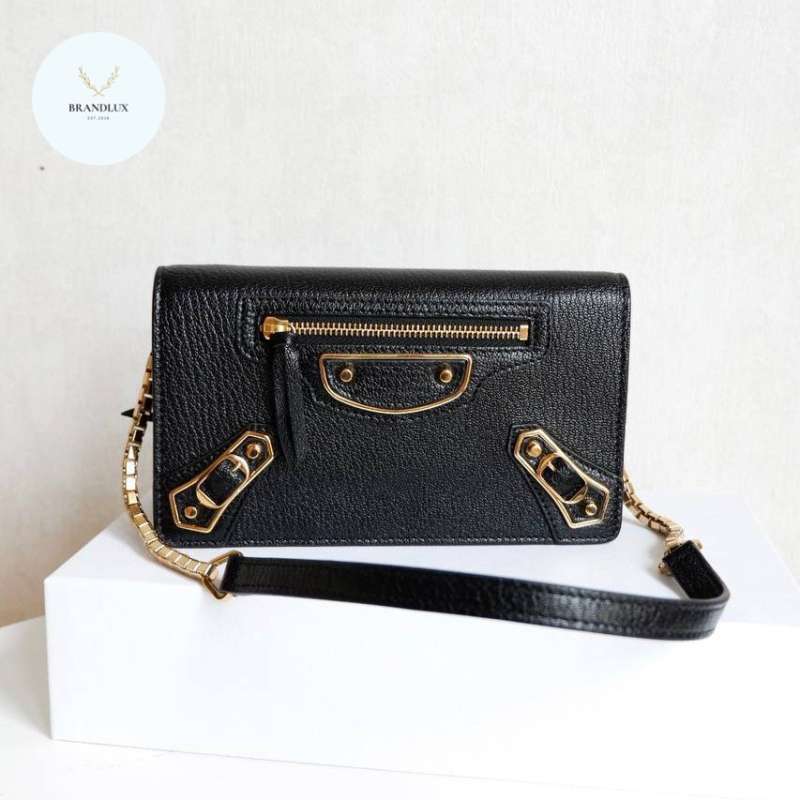 Balenciaga WOC wallet metallic edge in Black GHW 100 Authentic
