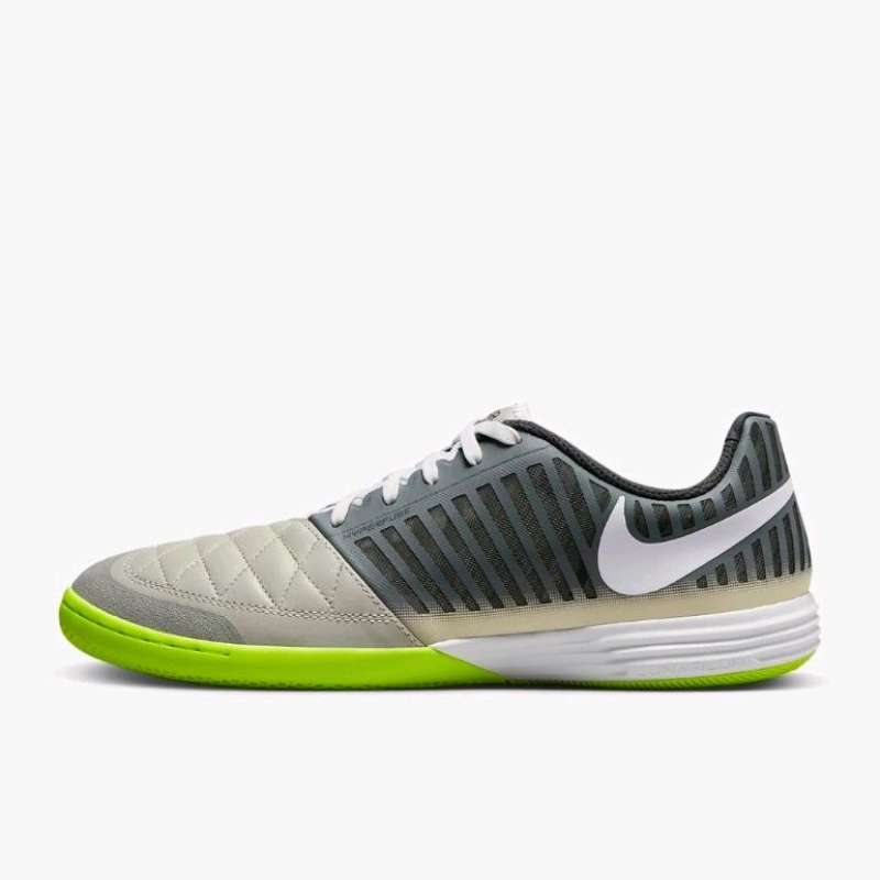 Futsal nike hotsell original