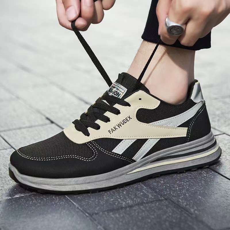 Promo Sepatu Running Pria Sneakers Cowok Sepatu Sekolah Pria Keren Comfortable Olahraga Casual Sepatu Outdoor Ksc703 - 40 Hitam Diskon 34% Di Seller Bossindo Official - Gempolsari, Kota Bandung | Blibli