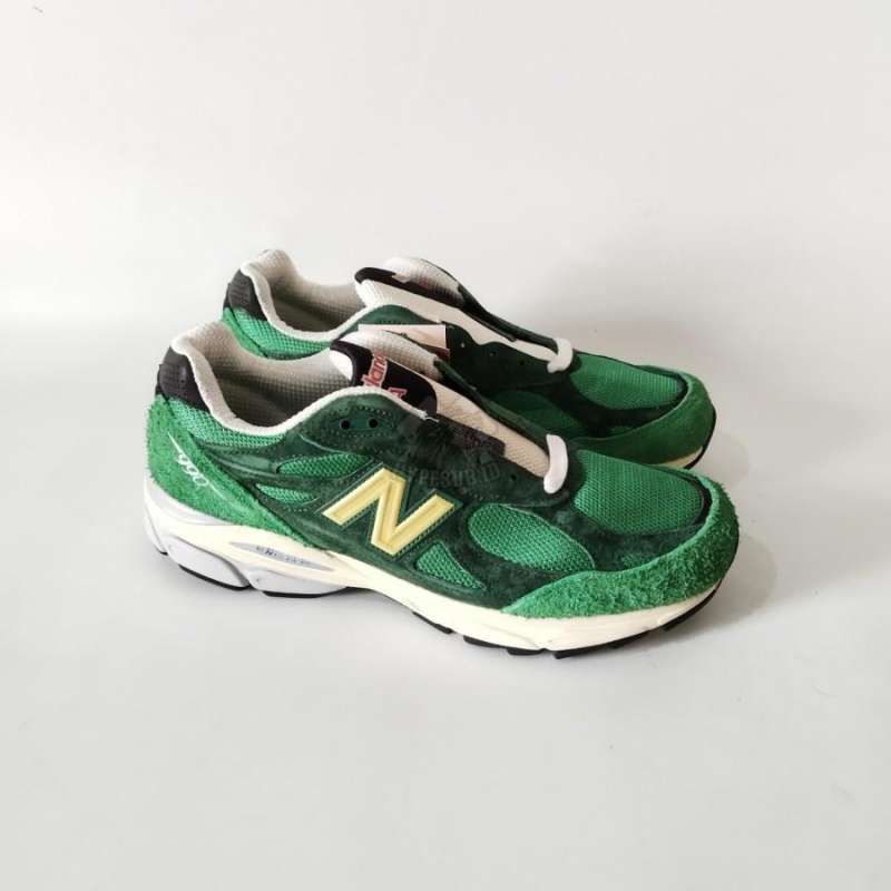 Promo New Balance 990 v3 Teddy Santis Green Gold Original 100