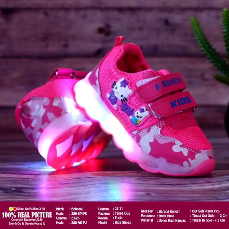 Sepatu vans hello kitty di bandung deals