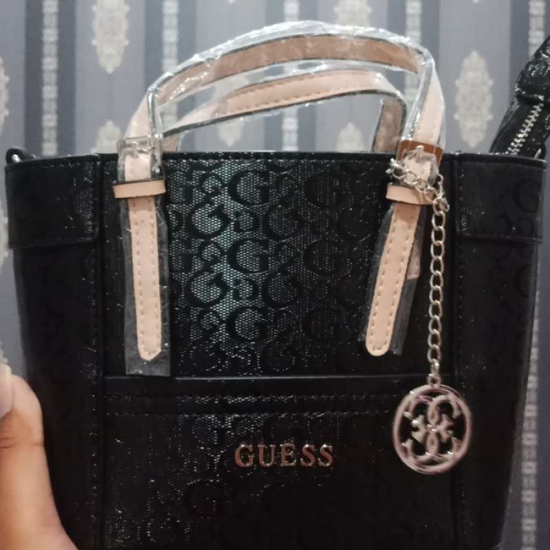 Harga tas cheap guess