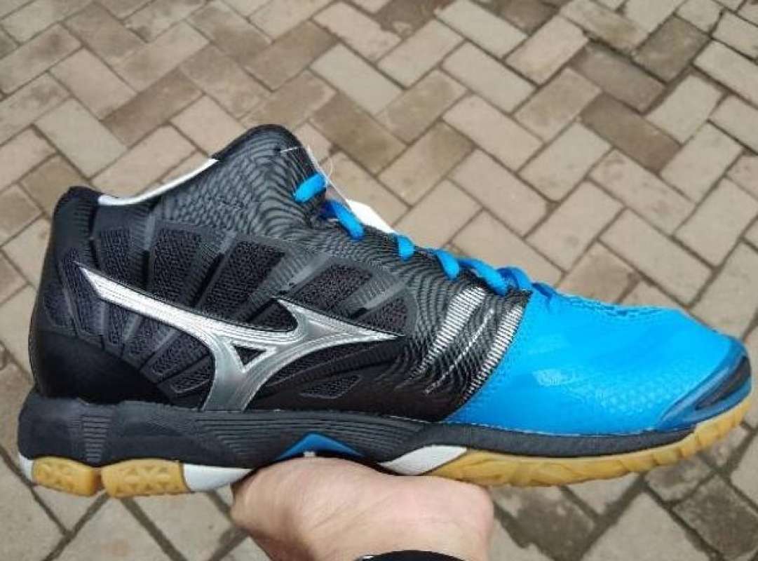 Mizuno wave 2025 tornado 1 silver