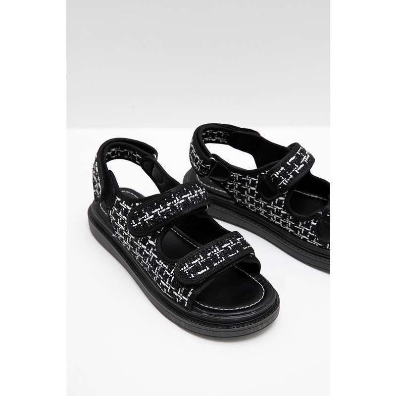 Berrybenka Sepatu Sandal Tali Wanita Sofia Mia Platform Sandal