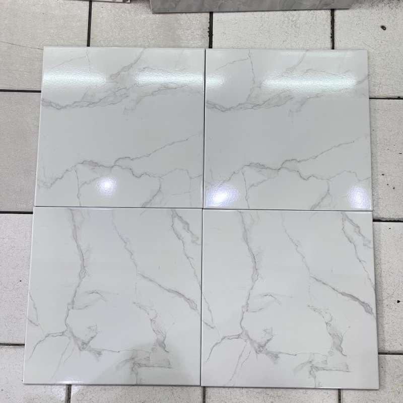 Promo Promo Terbatas !!!!! Keramik 40x40 Putih Motif Marmer Diskon 23% Di  Seller Jirai Store - Kebon Kacang, Kota Jakarta Pusat | Blibli