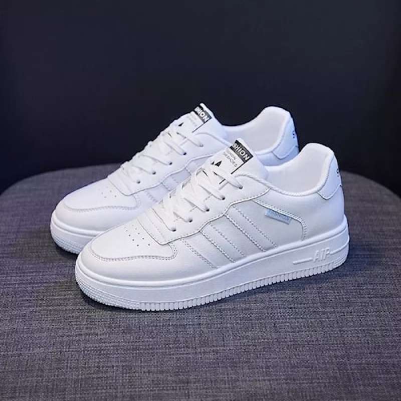 Foto sepatu adidas putih polos top