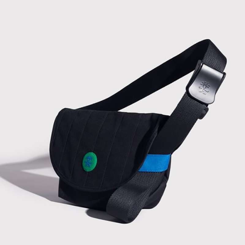 Jual CRUMPLER SMALL MESSENGER BAG WEENIE BLACK di Seller